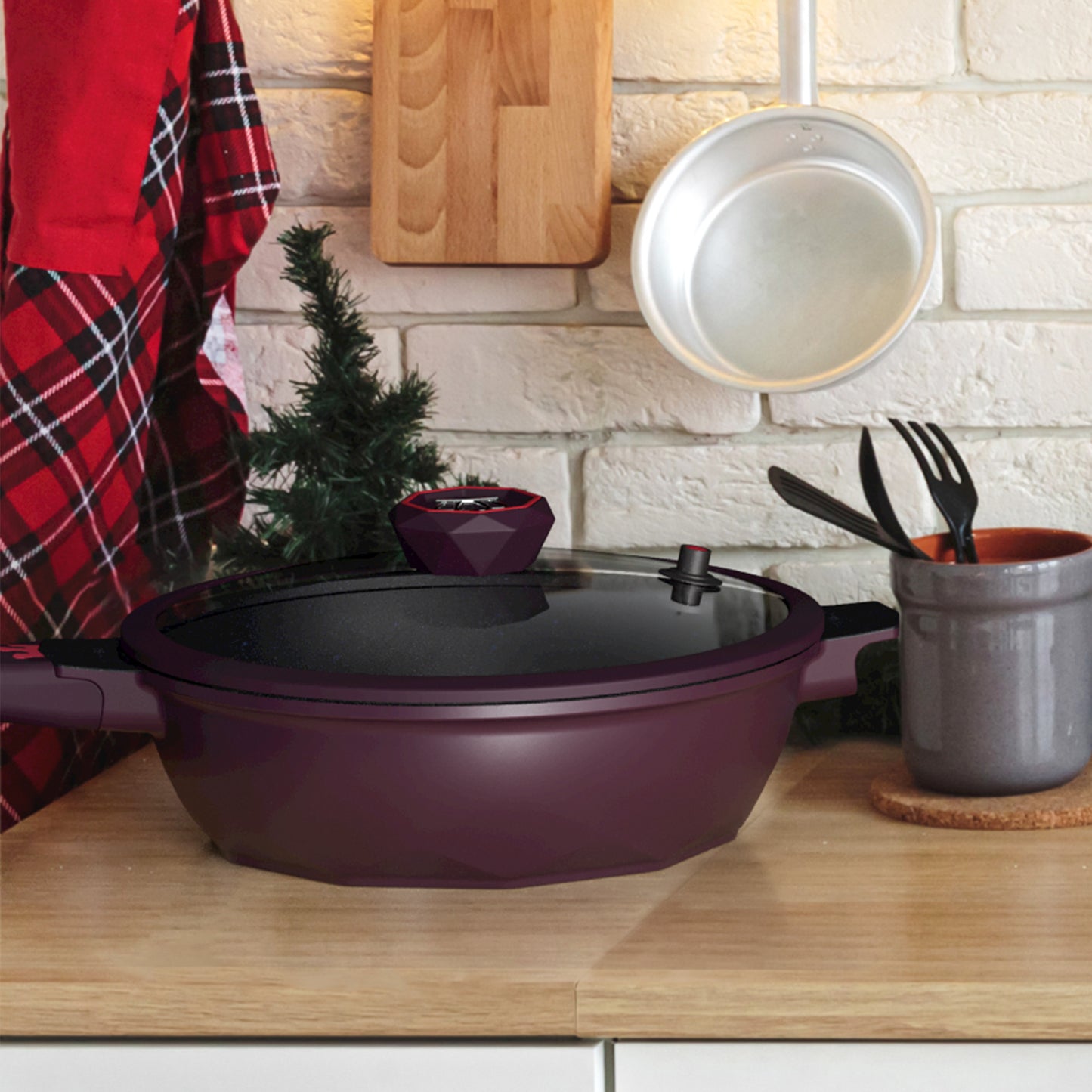 Large Nonstick Wok - 5 Quart Deep Pan with Lid and Steamer for Perfect Stir-Frying