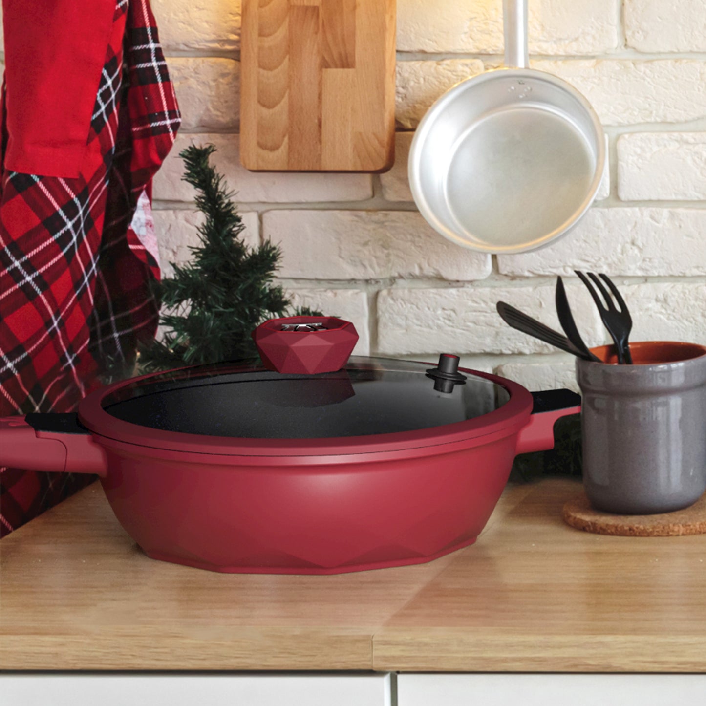 Large Nonstick Wok - 5 Quart Deep Pan with Lid and Steamer for Perfect Stir-Frying