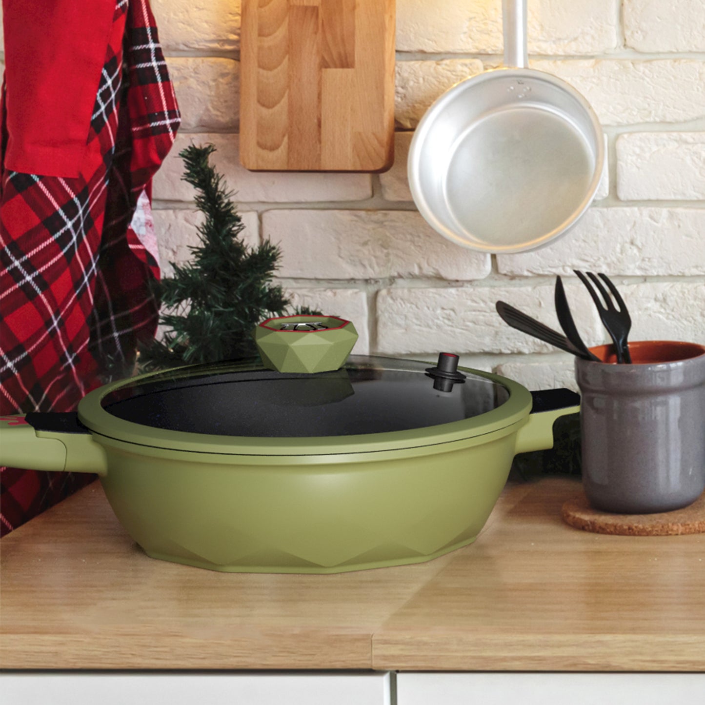 Large Nonstick Wok - 5 Quart Deep Pan with Lid and Steamer for Perfect Stir-Frying